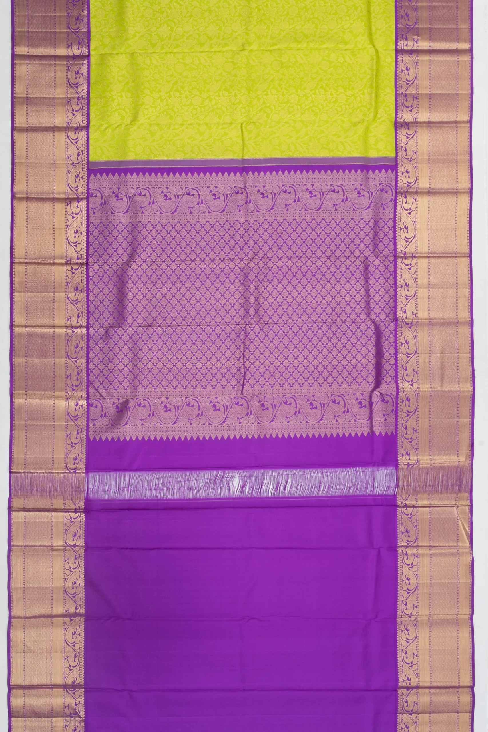Parrot Green Kanchipuram Silk Saree - Image 5