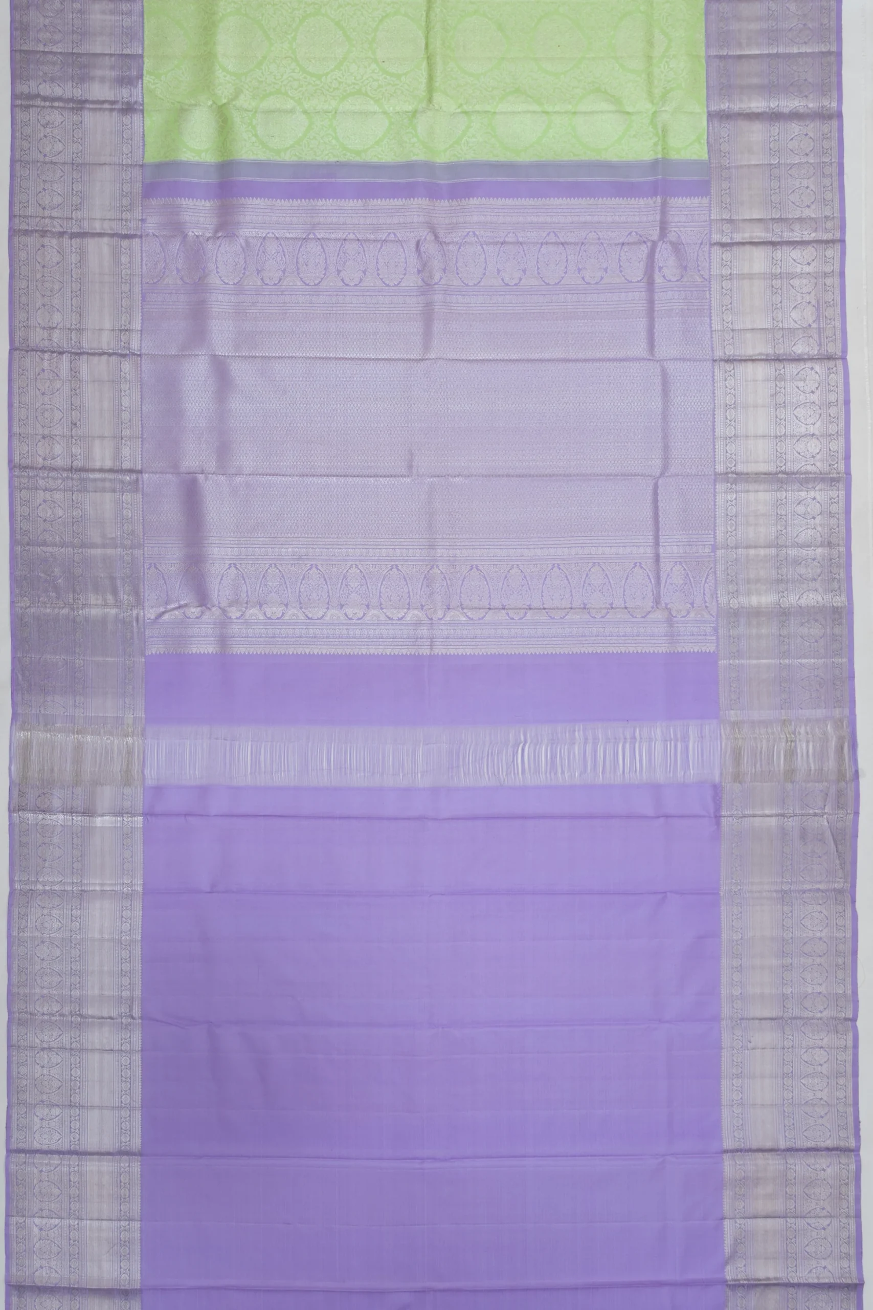 Parrot Green Kanchipuram Tissue Silk Saree - Image 5
