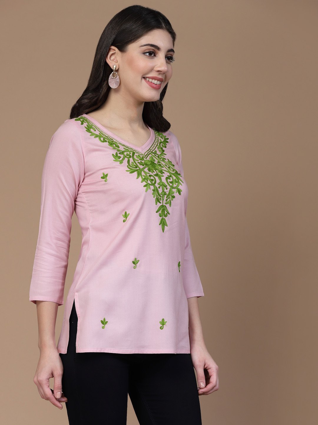 Falak Kashmiri Light Pink Kurti - Image 4