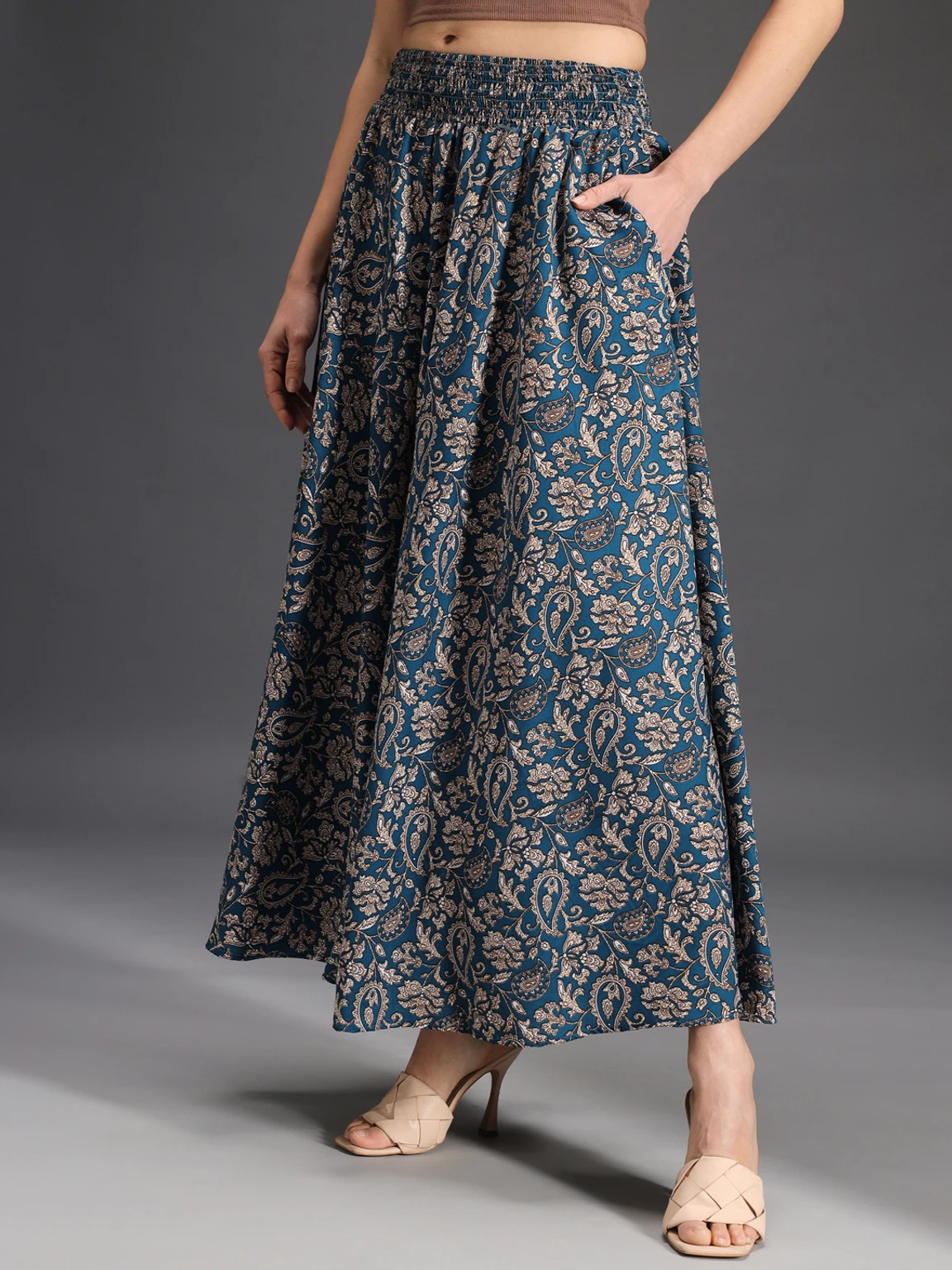 Women Flared Green, Grey, White Viscose Rayon Palazzos - Image 4